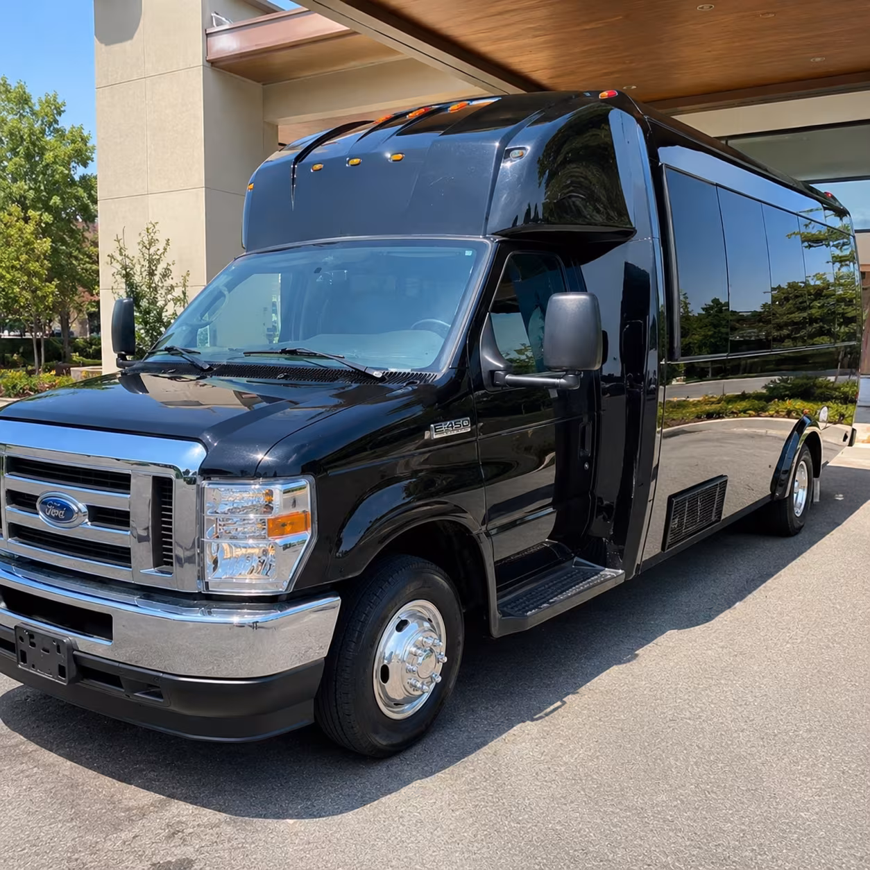 party buses from arlington to pentagon city crystal city and washington dc