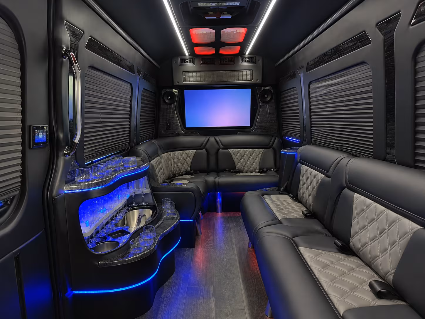 with arlingtoncharterbusservices com you ll find long distance buses for government military and corporate groups in arlington